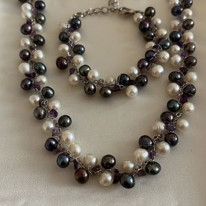 Freshwater Pearl Necklace and Bracelet Set